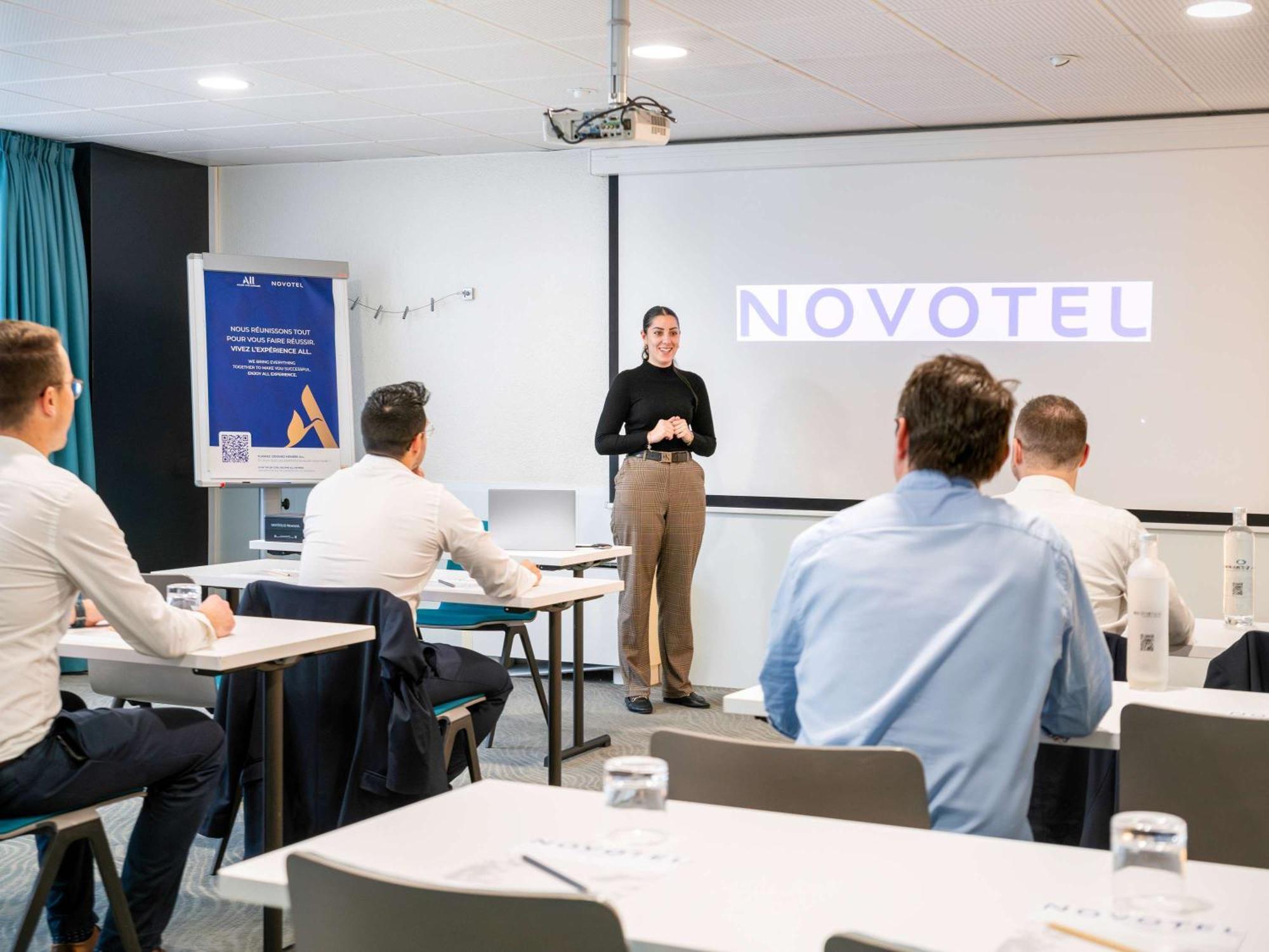 Novotel Grenoble Centre Экстерьер фото