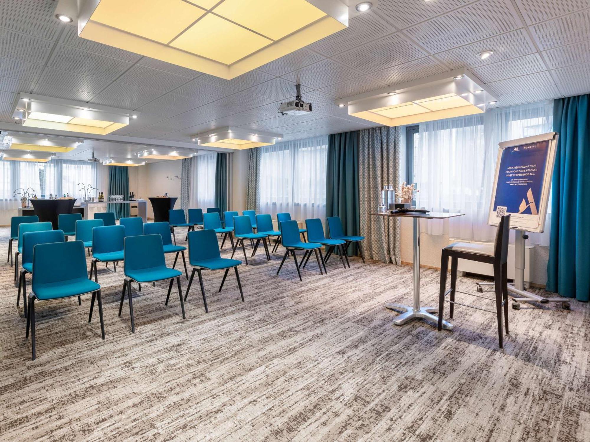 Novotel Grenoble Centre Экстерьер фото