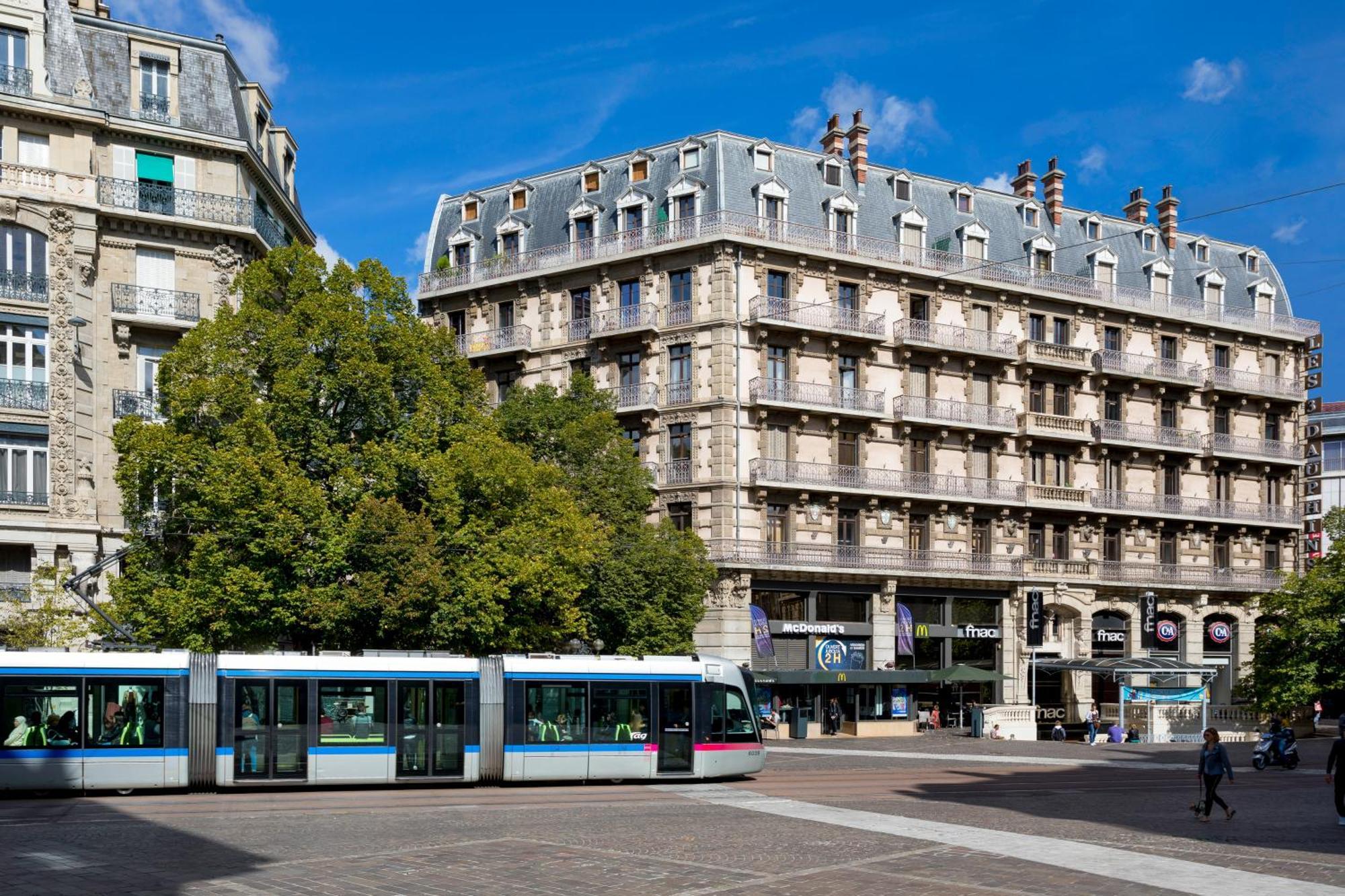 Novotel Grenoble Centre Экстерьер фото
