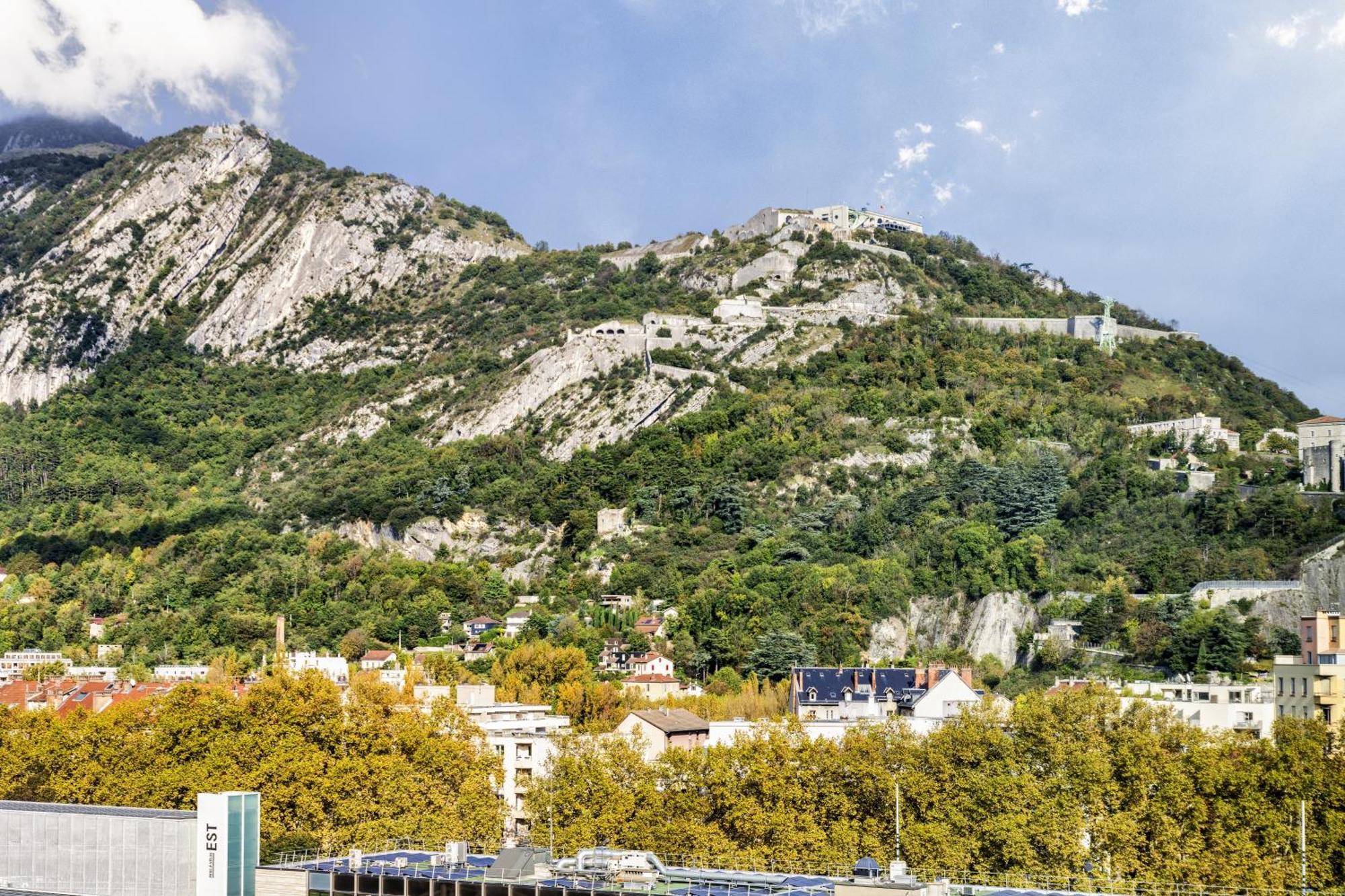 Novotel Grenoble Centre Экстерьер фото