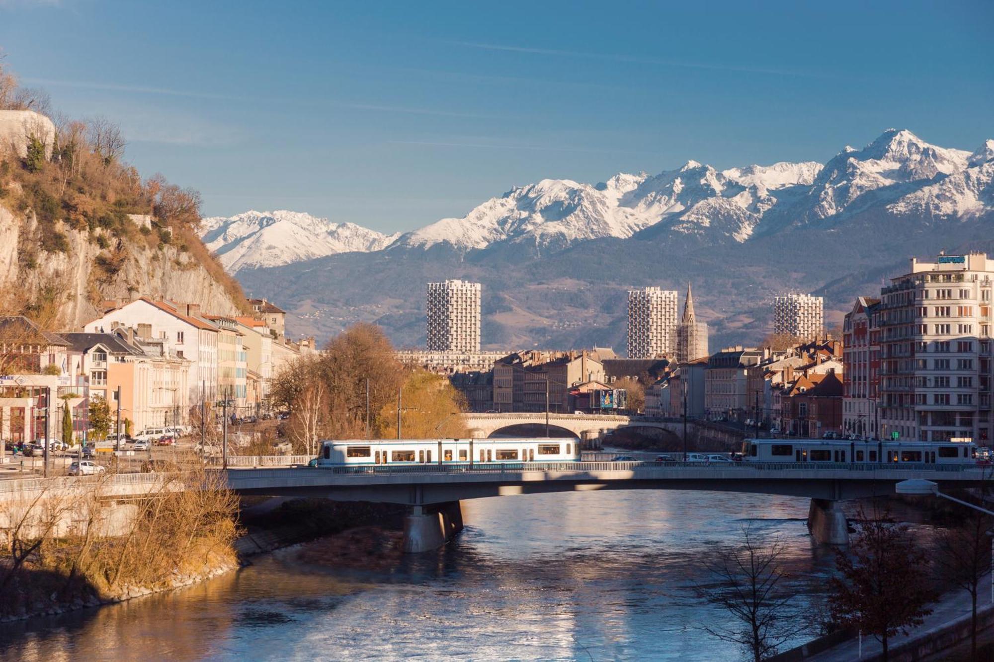 Novotel Grenoble Centre Экстерьер фото